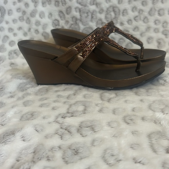 Mossimo Bronze Wedge Sandal with beading. - Picture 2 of 7